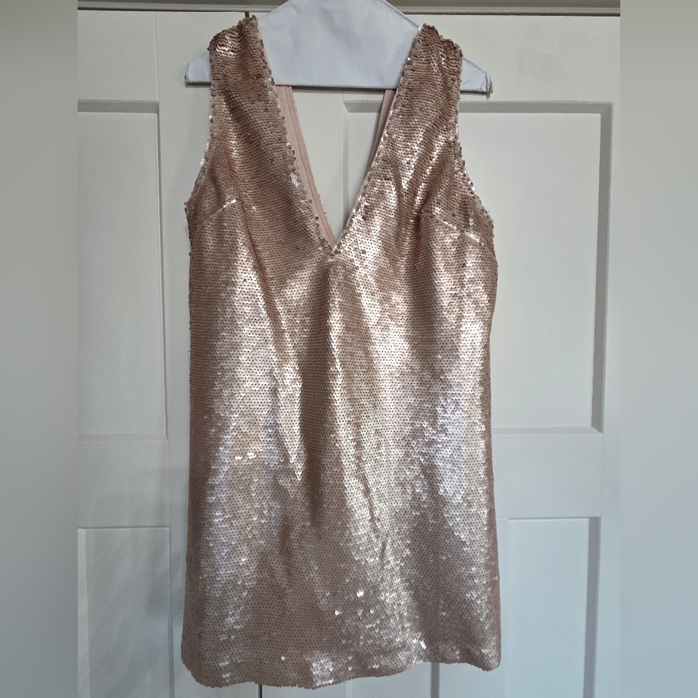 Forever 21 Black and Cream Size Tag